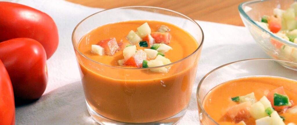 Le gazpacho est un des symboles de la cuisine méditerranéenne.