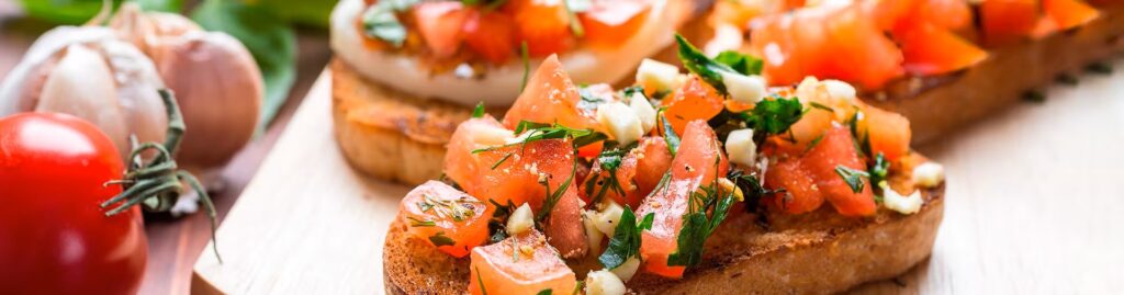 Tapas de tomates sur du pain